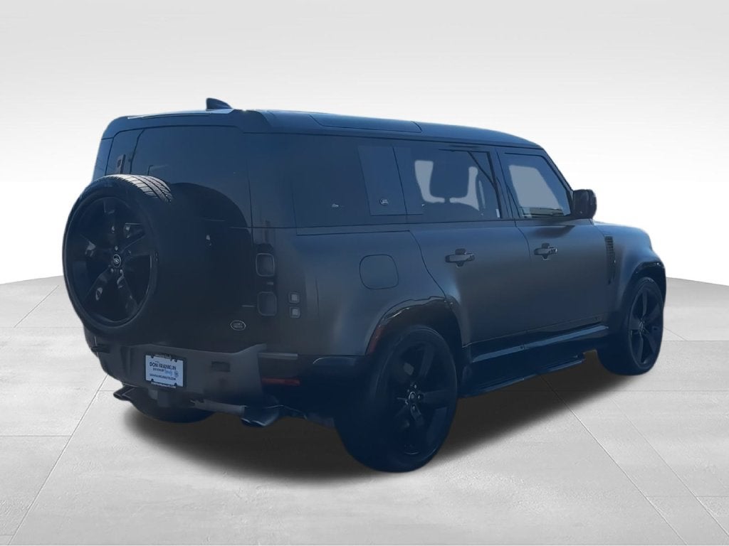 2023 Land Rover Defender 110 V8