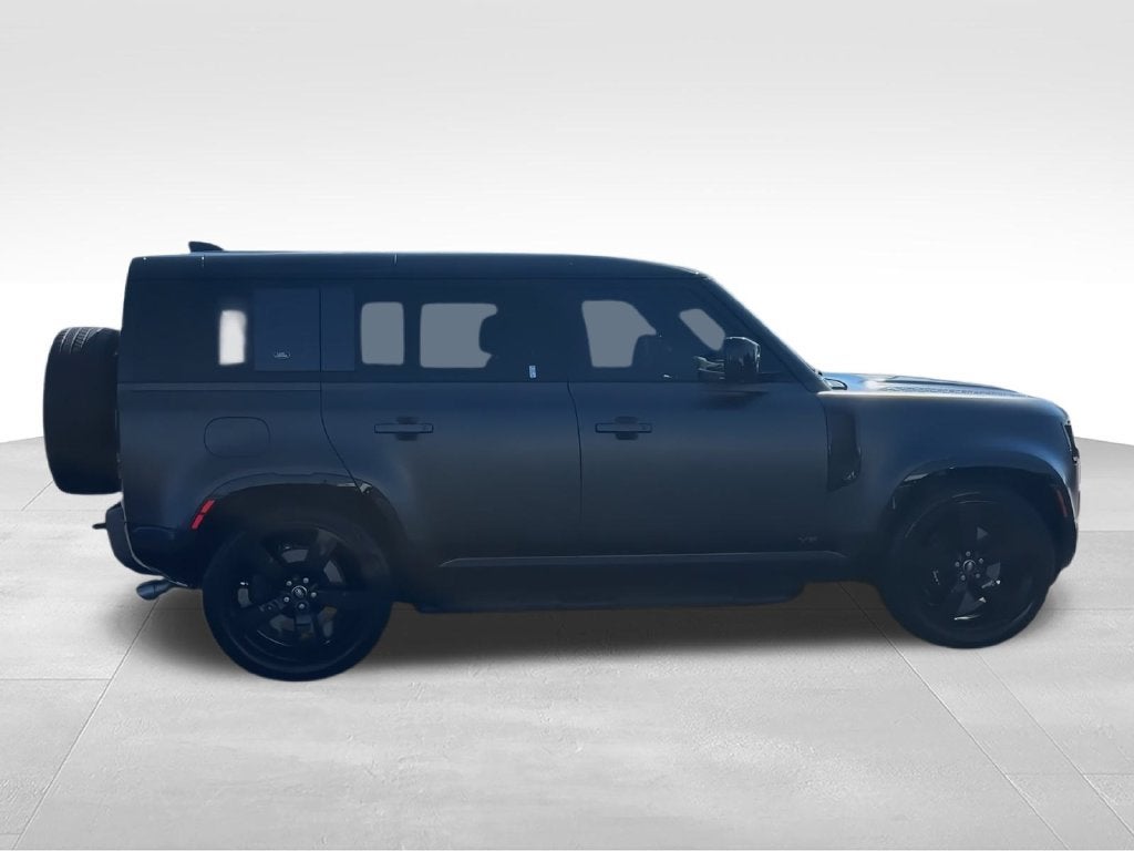 2023 Land Rover Defender 110 V8