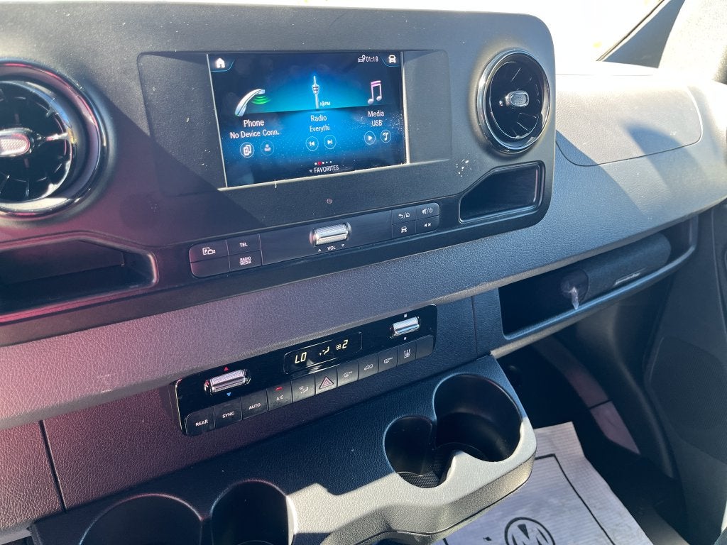 2024 Mercedes-Benz Sprinter 2500 Passenger 144 WB