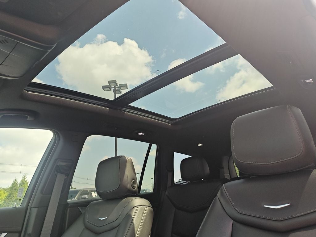 2024 Cadillac XT6 Luxury