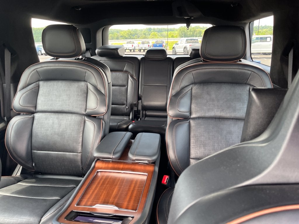 2025 Lincoln Navigator Black Label