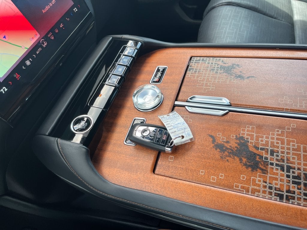 2025 Lincoln Navigator Black Label