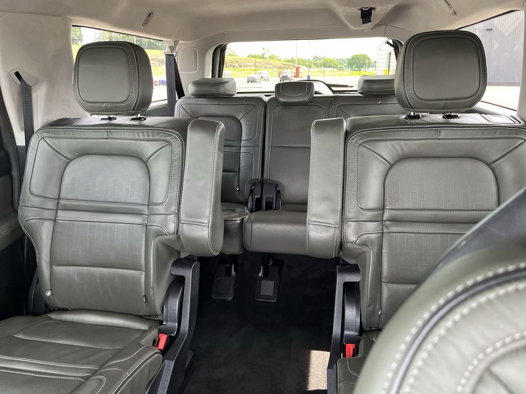 2022 Lincoln Navigator L Black Label