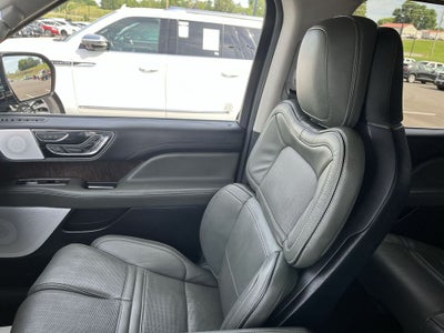 2022 Lincoln Navigator L Black Label