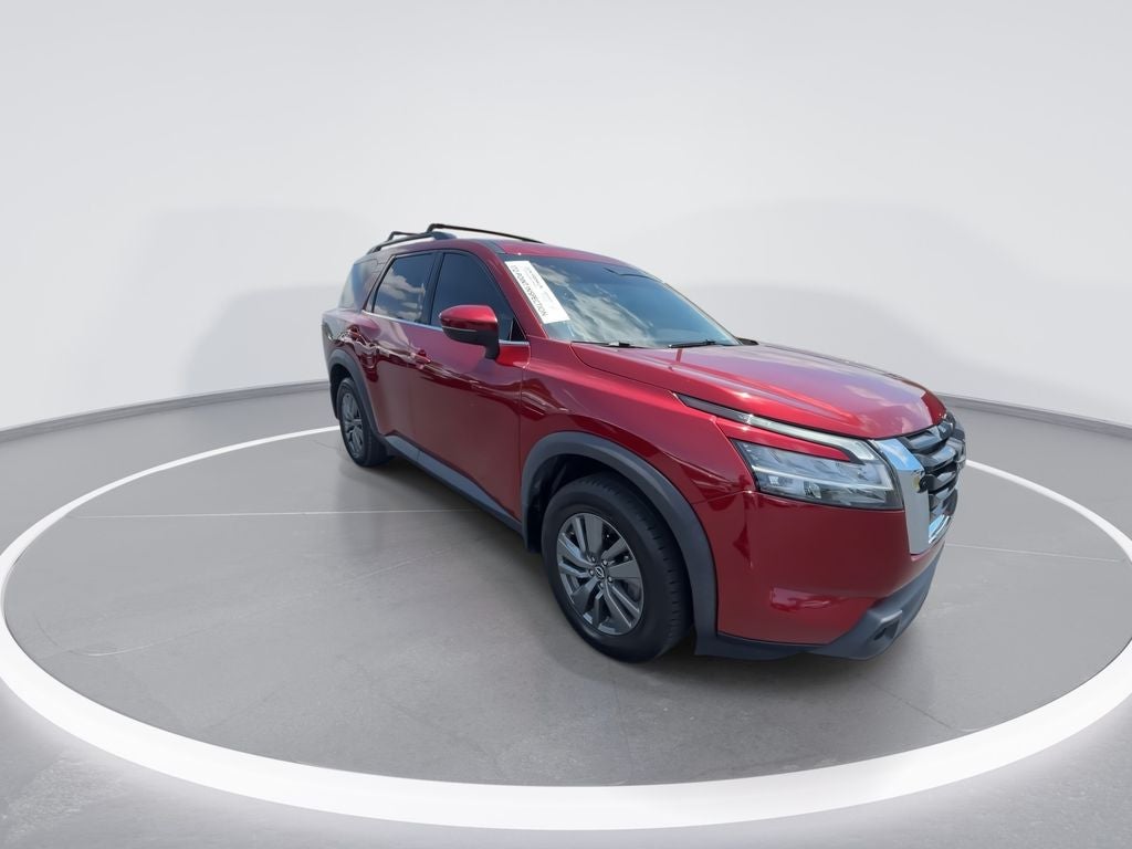 2022 Nissan Pathfinder SV