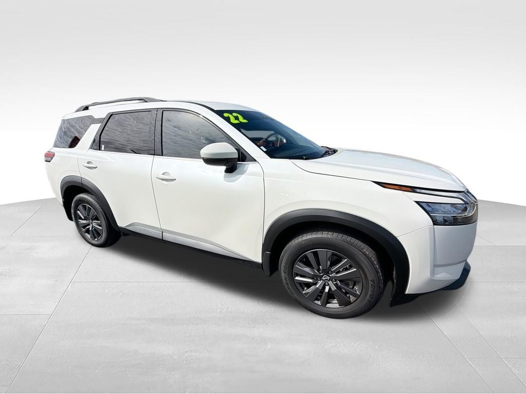 2022 Nissan Pathfinder SV