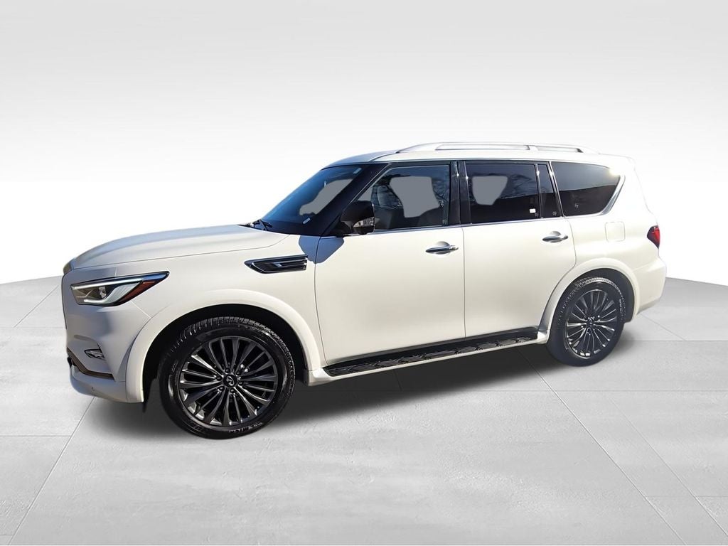 2022 INFINITI QX80 Premium Select