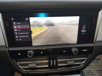 2022 Porsche Macan Base