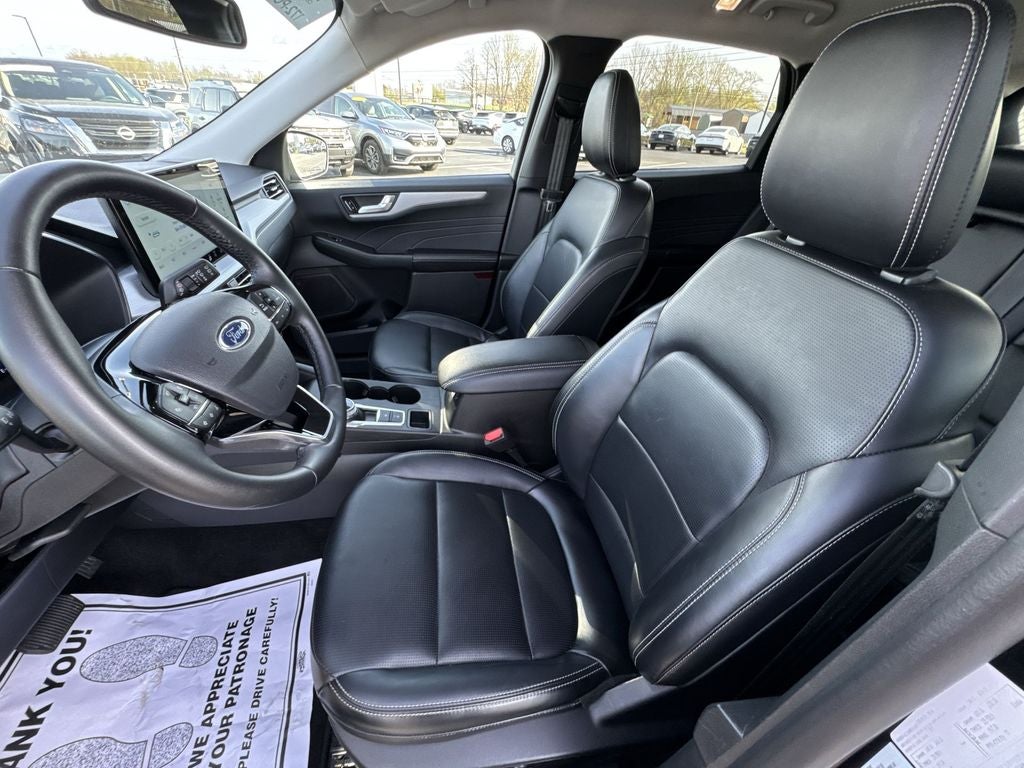 2025 Ford Escape Platinum