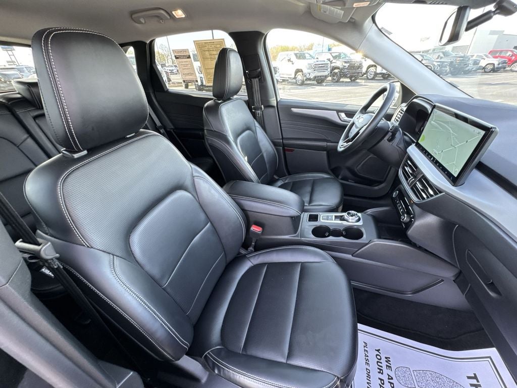 2025 Ford Escape Platinum