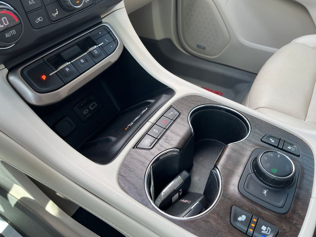 2022 GMC Acadia Denali