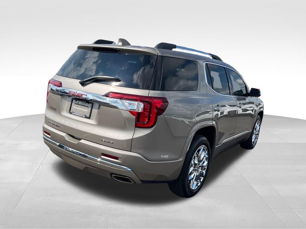 2022 GMC Acadia Denali
