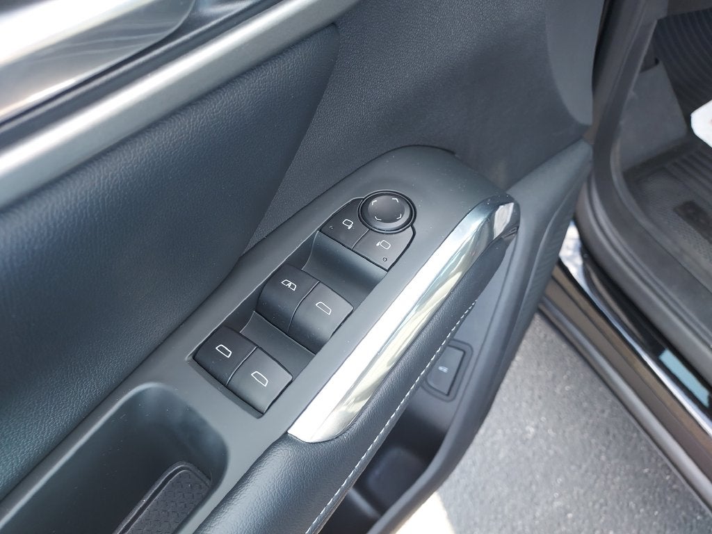 2025 Chevrolet Traverse LT 2LT