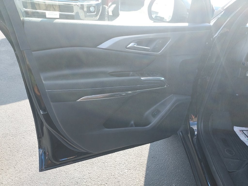 2025 Chevrolet Traverse LT 2LT