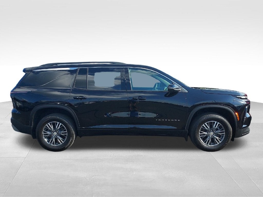2025 Chevrolet Traverse LT 2LT