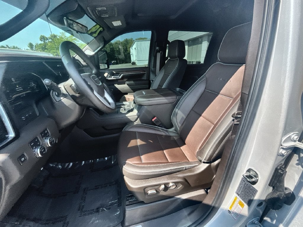2024 GMC Sierra 2500HD Denali