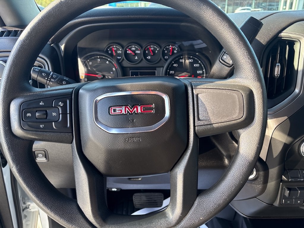 2025 GMC Sierra 2500HD Pro