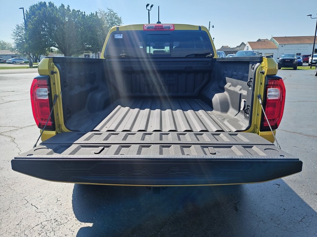 2023 GMC Canyon AT4