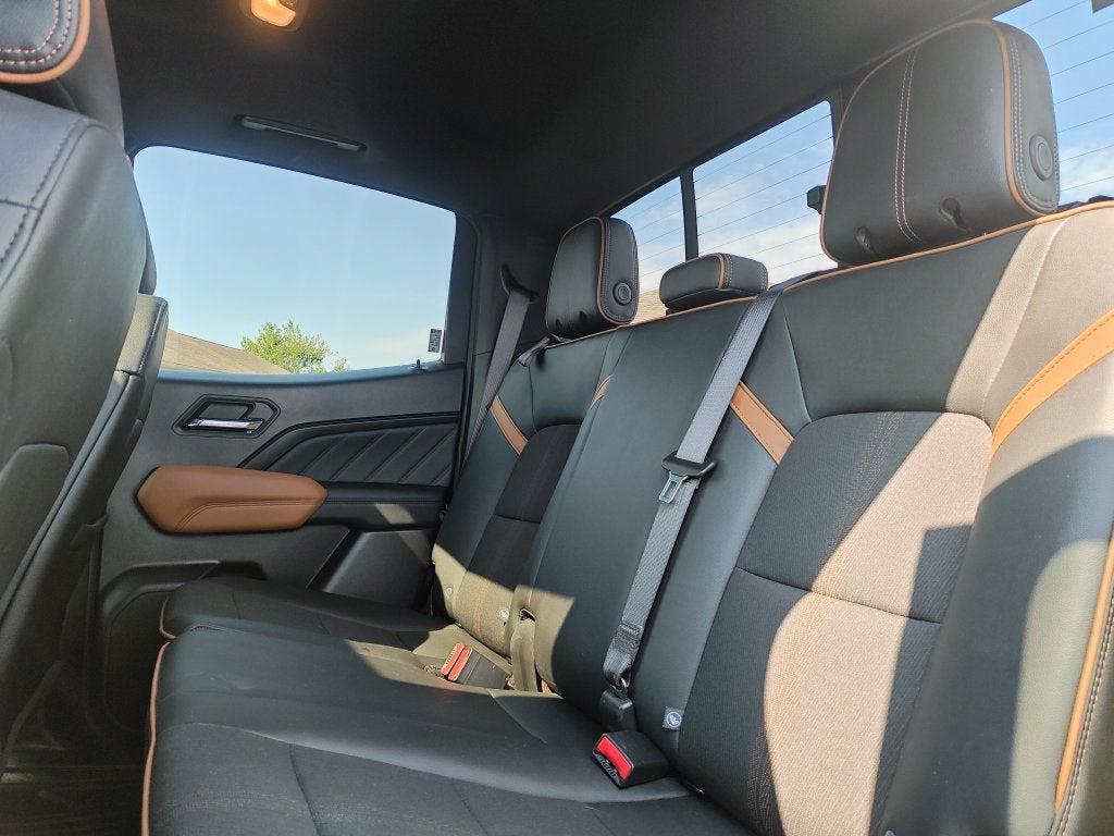 2023 GMC Canyon AT4