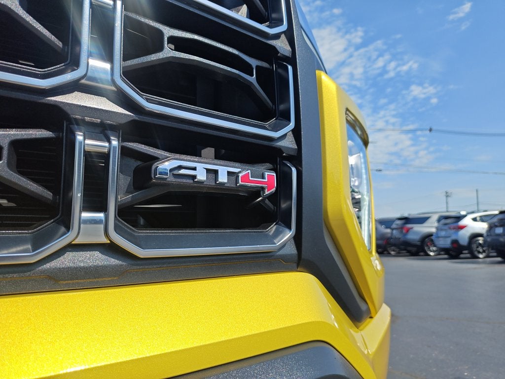 2023 GMC Canyon AT4