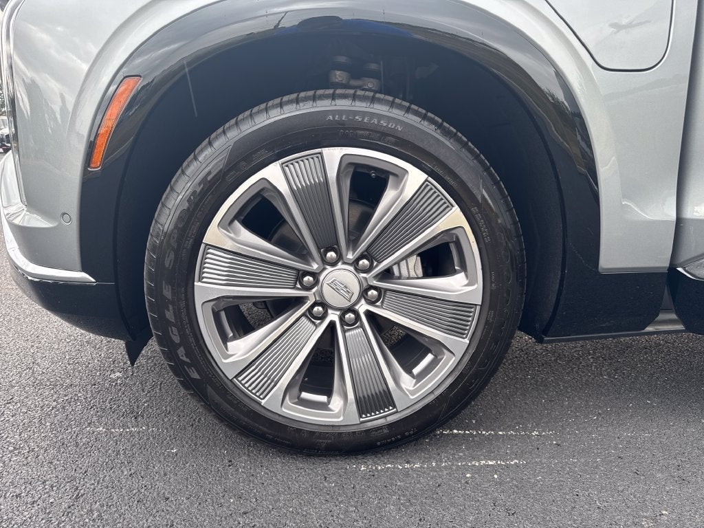 2026 Cadillac VISTIQ Luxury