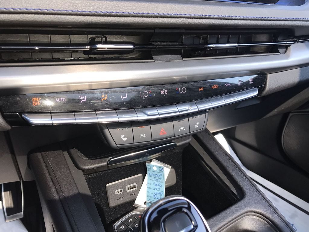 2024 Cadillac XT4 Sport