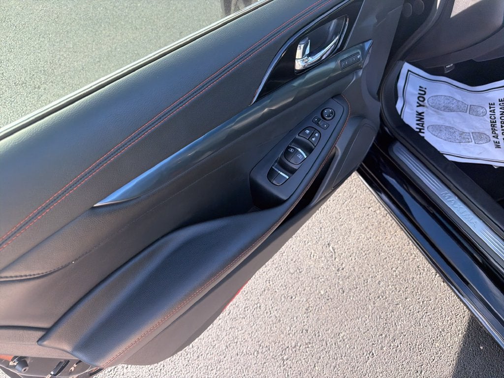 2023 Nissan Maxima SR