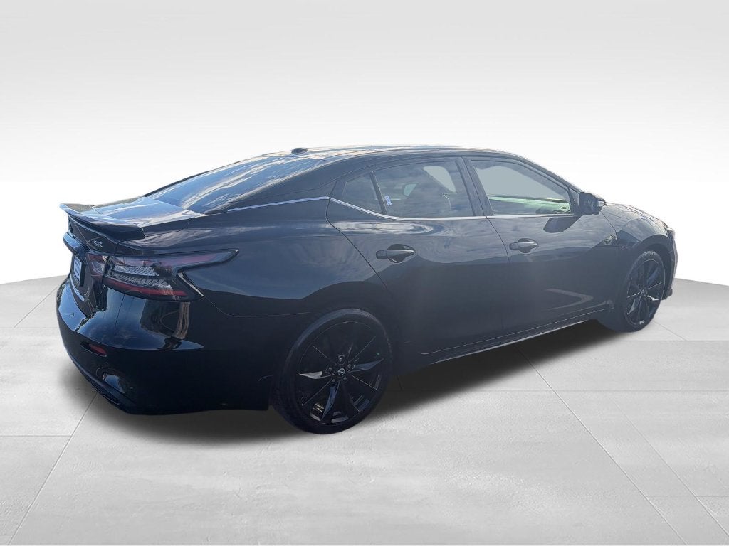 2023 Nissan Maxima SR