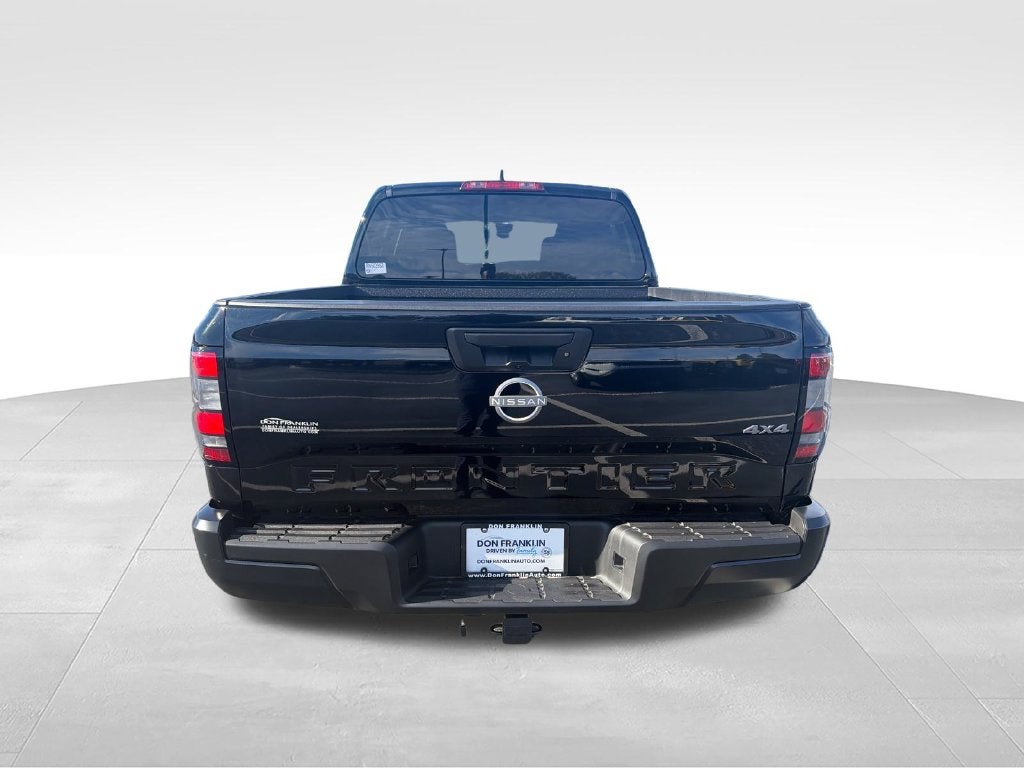 2024 Nissan Frontier S