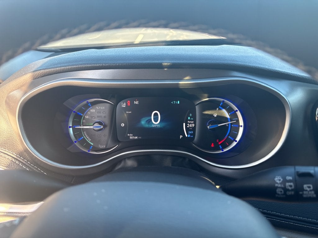 2024 Chrysler Pacifica Hybrid Select