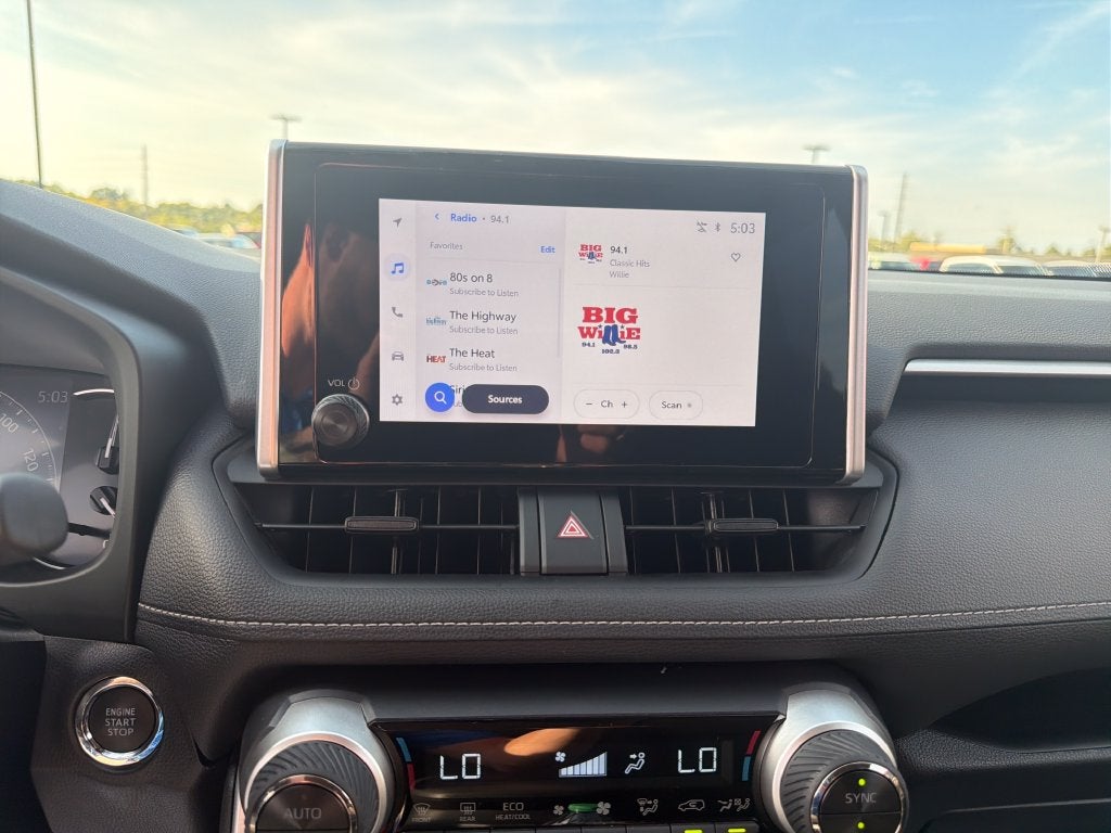 2025 Toyota RAV4 XLE