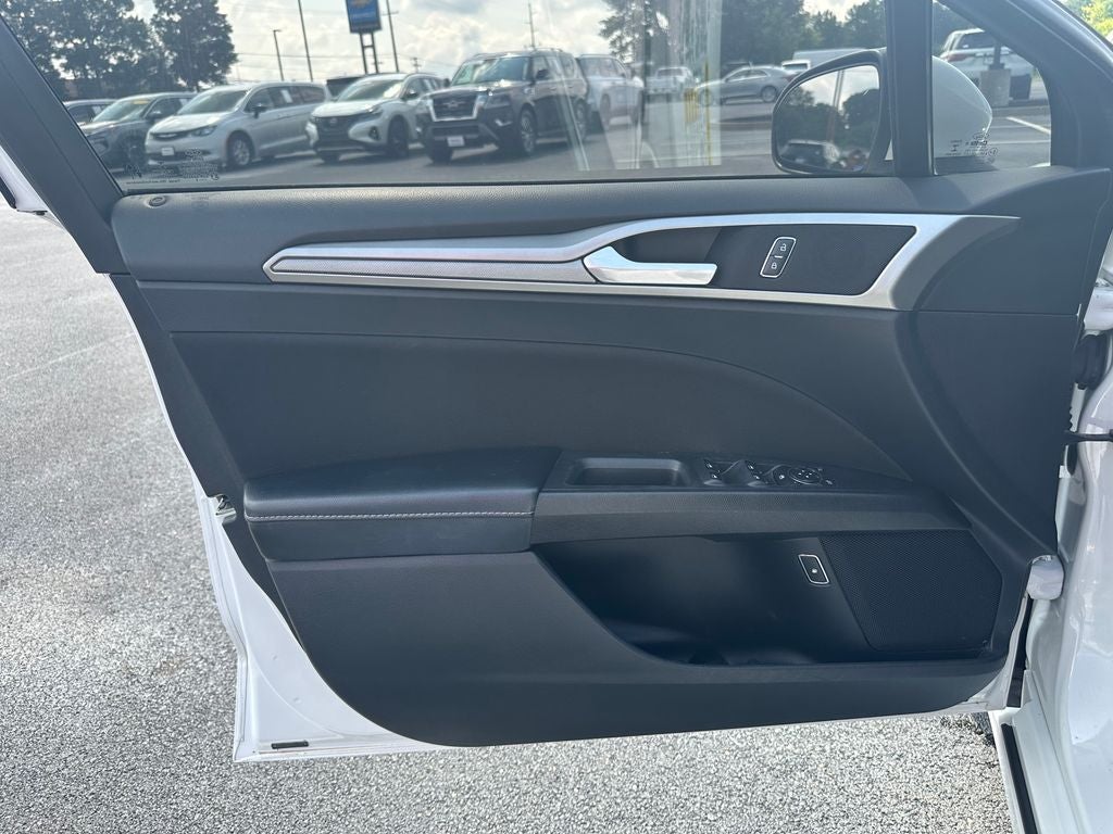 2020 Ford Fusion Hybrid SE