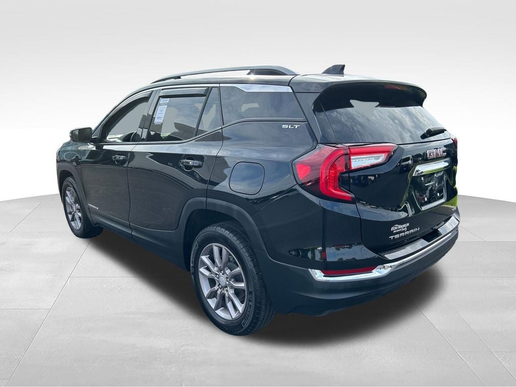 2024 GMC Terrain SLT