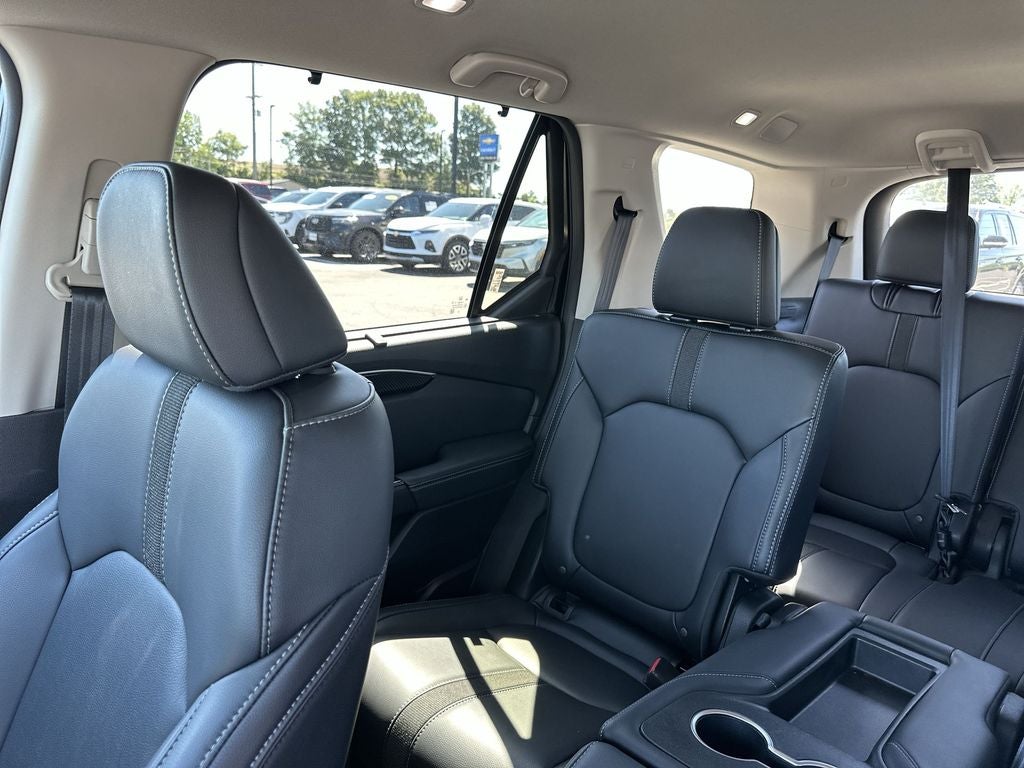 2023 Honda Pilot EX-L 8 Passenger
