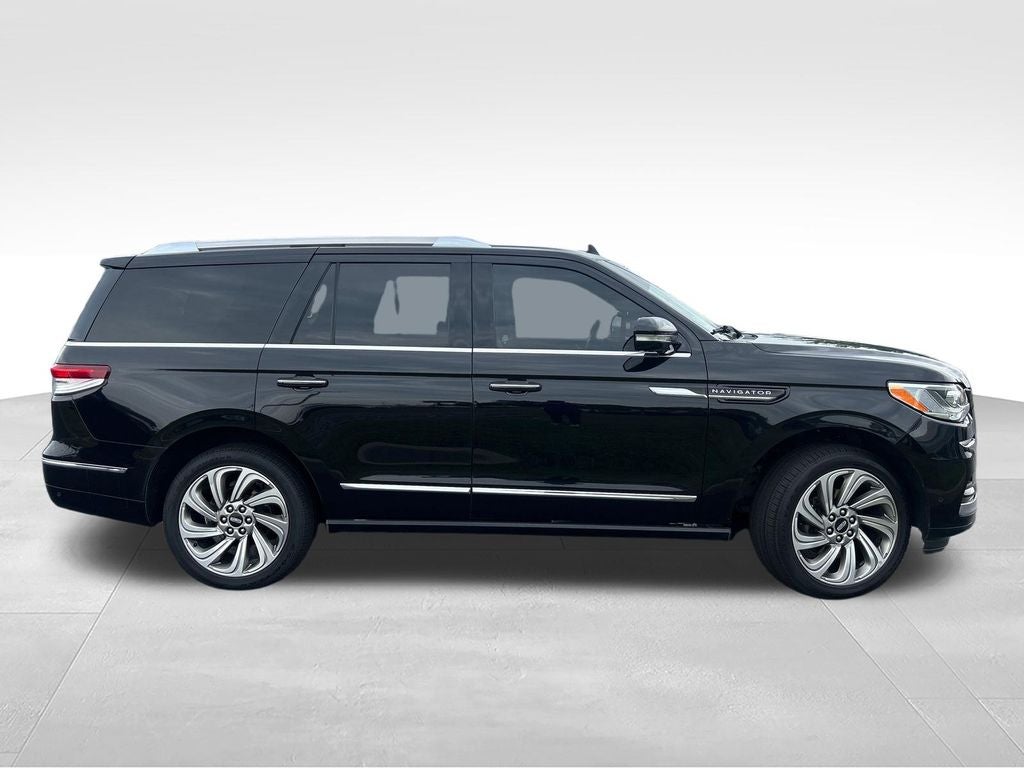 2022 Lincoln Navigator Reserve