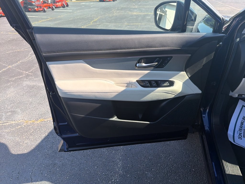 2025 Nissan Murano SL