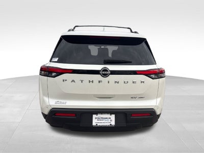 2023 Nissan Pathfinder SV