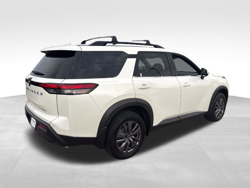 2023 Nissan Pathfinder SV