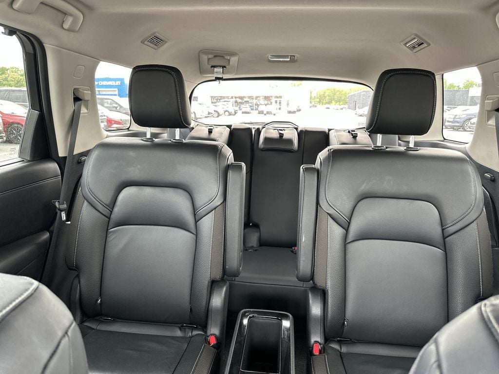 2024 Nissan Pathfinder SL