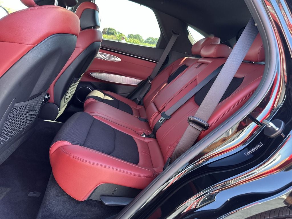 2025 Genesis GV70 2.5T