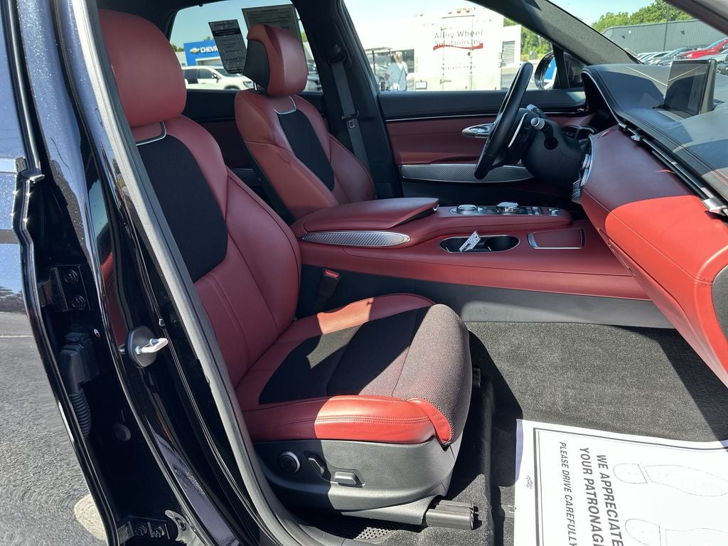 2025 Genesis GV70 2.5T