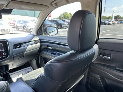 2020 Mitsubishi Outlander Base