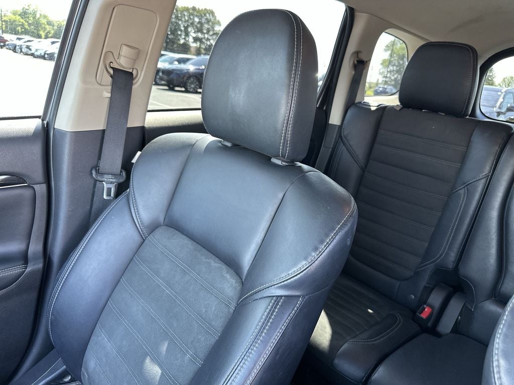 2020 Mitsubishi Outlander Base