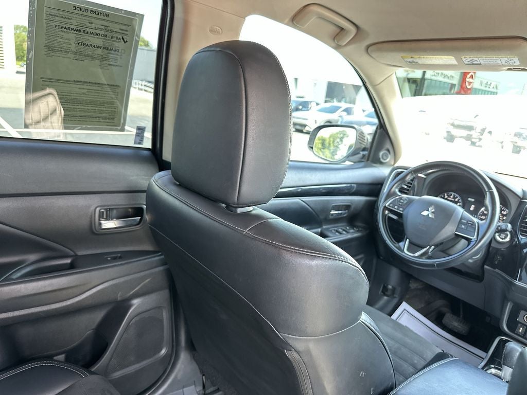 2020 Mitsubishi Outlander Base