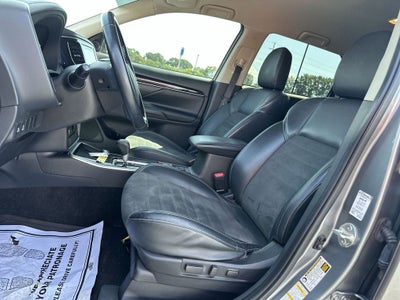 2020 Mitsubishi Outlander Base