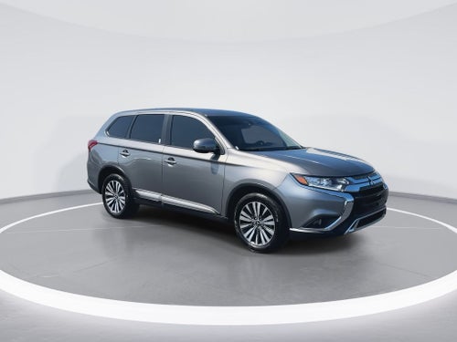 2020 Mitsubishi Outlander Base