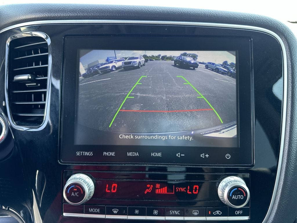 2020 Mitsubishi Outlander Base