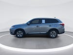 2020 Mitsubishi Outlander Base