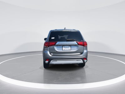 2020 Mitsubishi Outlander Base