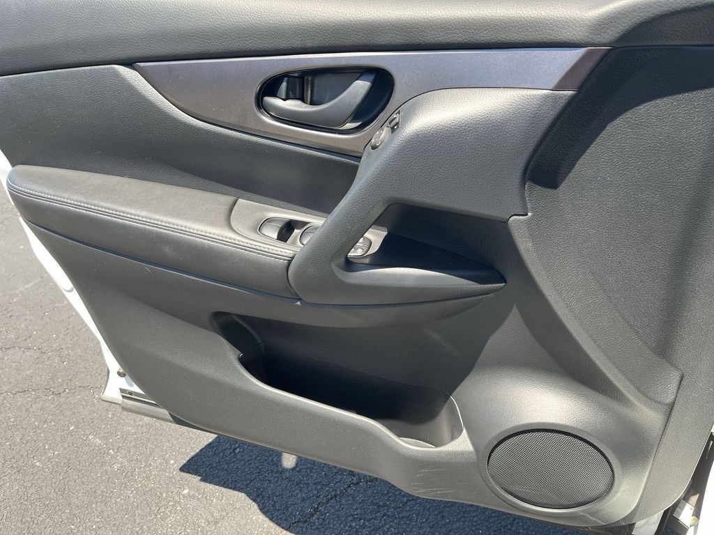 2022 Nissan Rogue Sport S